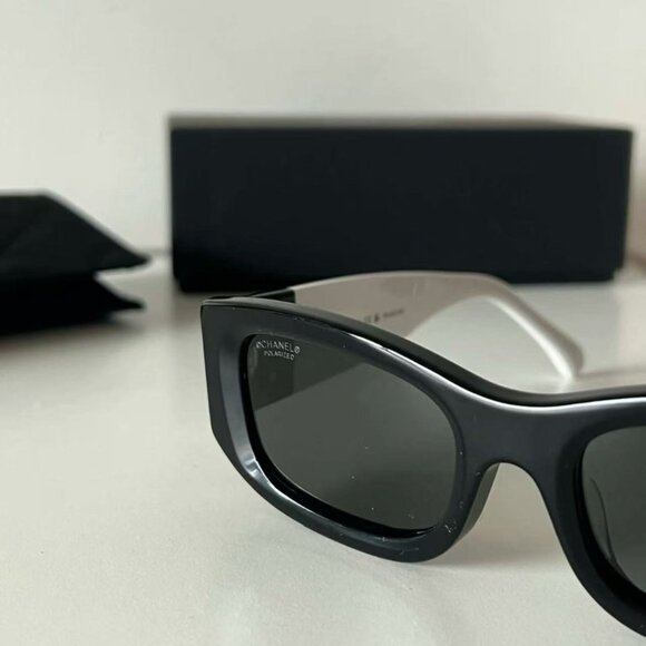 Authentic CHANEL CH5525 Logo Sunglasses - Picture 5 of 6